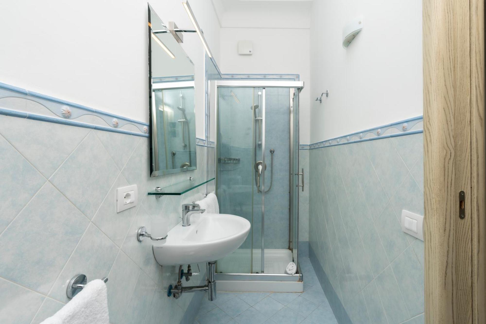 Guest House La Piazzetta Capri Buitenkant foto